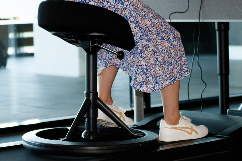 Kontorstol Back App, Alcantara med sort kugle